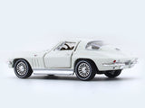 1966 Chevrolet Corvette 327 white 1:64 M2 Machines diecast scale car collectible