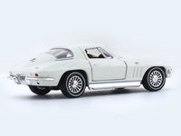 1966 Chevrolet Corvette 327 white 1:64 M2 Machines diecast scale car collectible