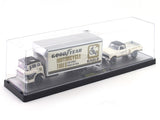 1969 Ford C950 Box Truck & 1972 Ford F250 4X4 Truck 1:64 M2 Machines diecast hauler scale model