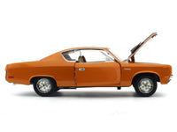 1970 AMC Rebel orange 1:18 Road Signature diecast Scale Model pickup