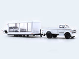 1970 Chevrolet C60 & 1970 Chevrolet Chevelle SS 454 1:64 M2 Machines diecast hauler scale model