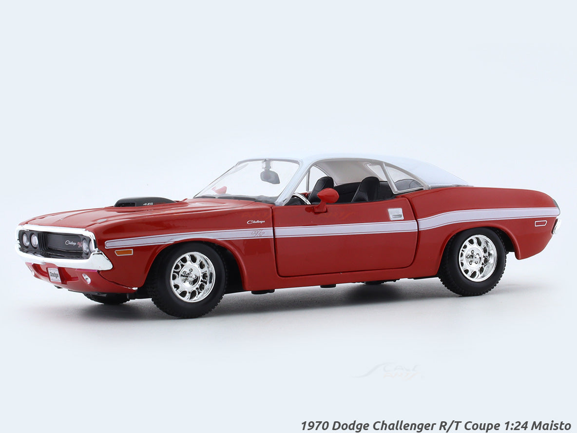 1970 Dodge Challenger R/T 1/24レッド絶版品 1970 Dodge Challenger R/T Coupe red 1:24 Maisto licensed diecast