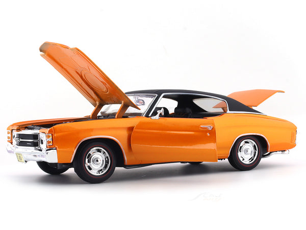 MAISTO ÉCHELLE 1/18 - 1971 Chevrolet Chevelle SS454 édition spéciale MAISTO ÉCHELLE 1/18 - 1971 Chevrolet Chevelle SS454 édition spéciale