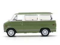 1971 Chevrolet Van Beauvile 10 green 1:64 M2 Machines diecast scale car collectible