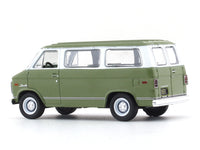 1971 Chevrolet Van Beauvile 10 green 1:64 M2 Machines diecast scale car collectible