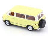 1971 Chevrolet Van Beauville 10 yellow 1:64 M2 Machines diecast scale car collectible