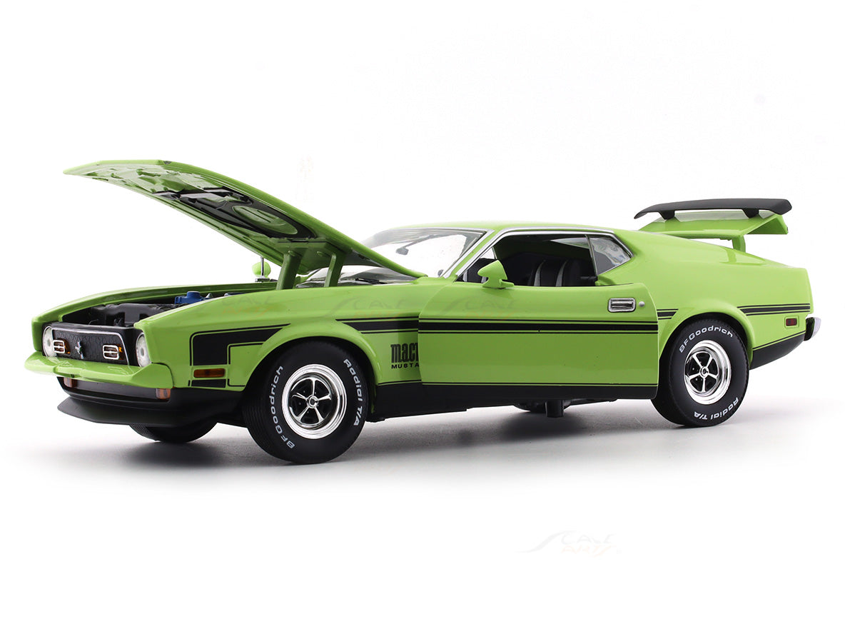 1971-Ford-Mustang-MACH-1-lime-