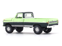 1972 Ford F250 Explorer 4x4 1:64 M2 Machines diecast hauler scale model