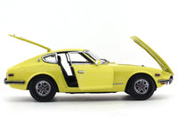 1972 Nissan Datsun 240Z Yellow 1:18 SunStar diecast scale model car collectible