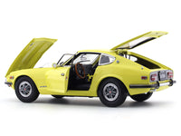 1972 Nissan Datsun 240Z Yellow 1:18 SunStar diecast scale model car collectible