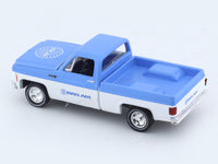 1973 Chevrolet Cheyenne 10 1:64 M2 Machines diecast hauler scale model