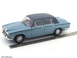 1974-77 Rolls-Royce Silver Shadow blue 1:18 Cult Models resin Scale Model car collectible