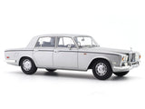 1974-77 Rolls-Royce Silver Shadow silver 1:18 Cult Models resin Scale Model car collectible