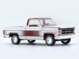 1976 GMC Sierra Grande 15 1:64 M2 Machines diecast scale car collectible