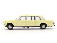 1977 Mercedes-Benz W123 240D Frankfurt Taxi 1:43 diecast scale model car collectible