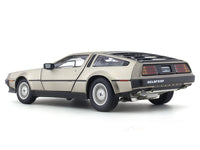 1981 DeLorean DMC 12 Coupe 1:18 SunStar diecast scale model car collectible