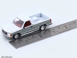 1988 GMC Sierra 1500 1:64 M2 Machines diecast hauler scale model