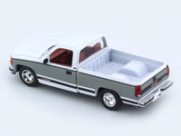 1988 GMC Sierra 1500 1:64 M2 Machines diecast hauler scale model