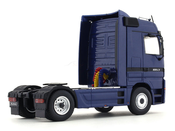 1995 Mercedes-Benz Actros MP1 1:43 IXO diecast scale model