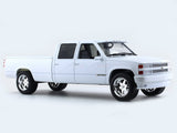 1997 Chevrolet 3500 Crew Cab Silverado PickUp 1:18 Greenlight diecast Scale Model