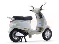 2003 Vespa ET4 1:18 diecast scale model scooter bike collectible