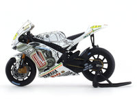 2007 Yamaha TZR-M1 #46 Valentino Rossi Show Bike 1:18 Leo Mdels diecast scale bike