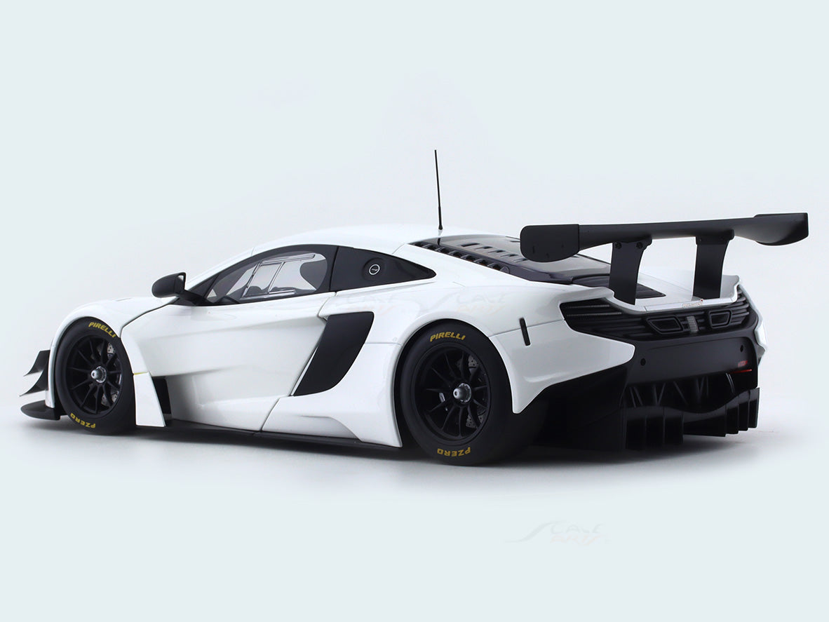 2017 McLaren 650S GT3 white 1:18 AUTOart composite scale model car