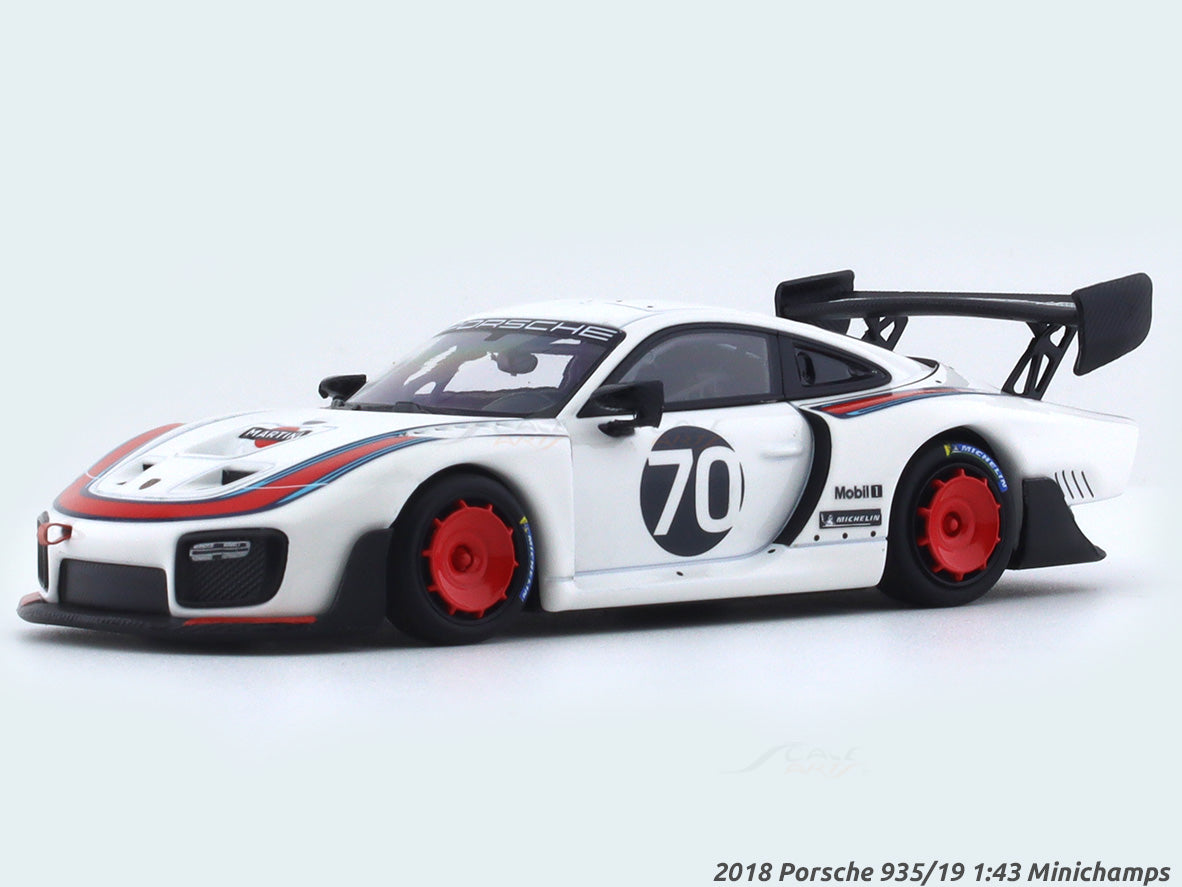 2018 Porsche 935/19 1:43 Minichamps scale model car collectible