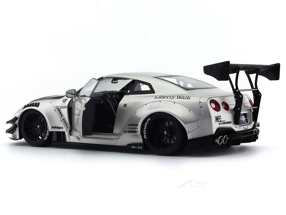 MINIGT Salão diecast 5 GTR R35 LBWK LB WORKS NISSAN GTR R35 MAGIC GREEN RHD MINI GT 145 Features