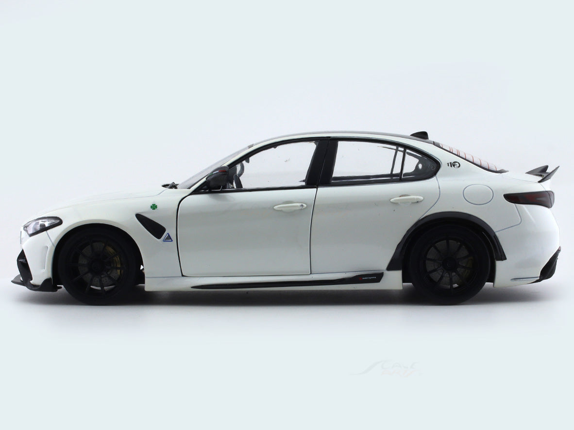 Coche miniatura Alfa Romeo Giulia 1/18 Solido GTAM metallise gelb 2022 1:18 - Coches-miniaturas.es Coche miniatura Alfa Romeo Giulia 1/18 Solido GTAM metallise gelb 2022 1:18 - Coches-miniaturas.es