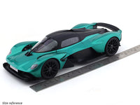 2022 Aston-Martin Valkyrie green 1:18 Maisto licensed diecast scale model car collectible