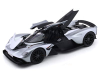 2022 Aston-Martin Valkyrie silver 1:18 Maisto licensed diecast scale model car collectible