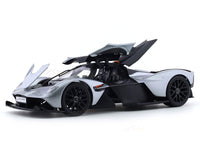 2022 Aston-Martin Valkyrie silver 1:18 Maisto licensed diecast scale model car collectible