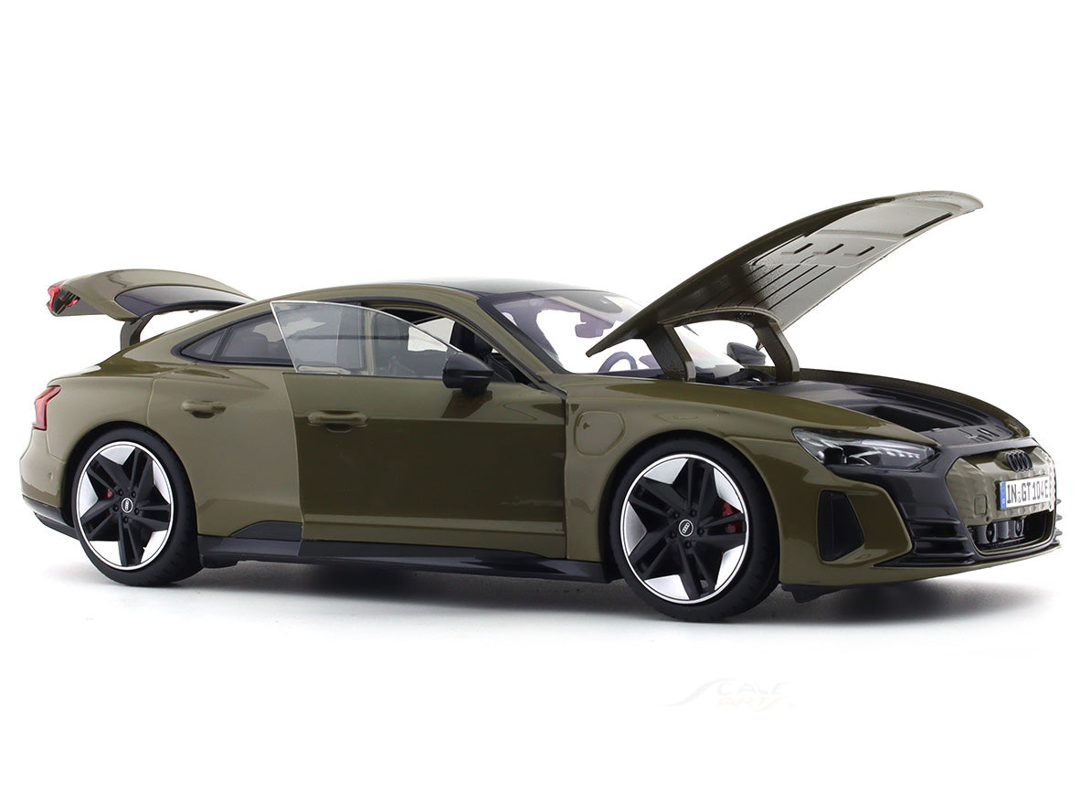 May-cheong-group Voiture Audi RS E-Tron GT 2022 échelle 1/18ème - Tactical Green pas cher May-cheong-group Voiture Audi RS E-Tron GT 2022 échelle 1/18ème - Tactical Green pas cher