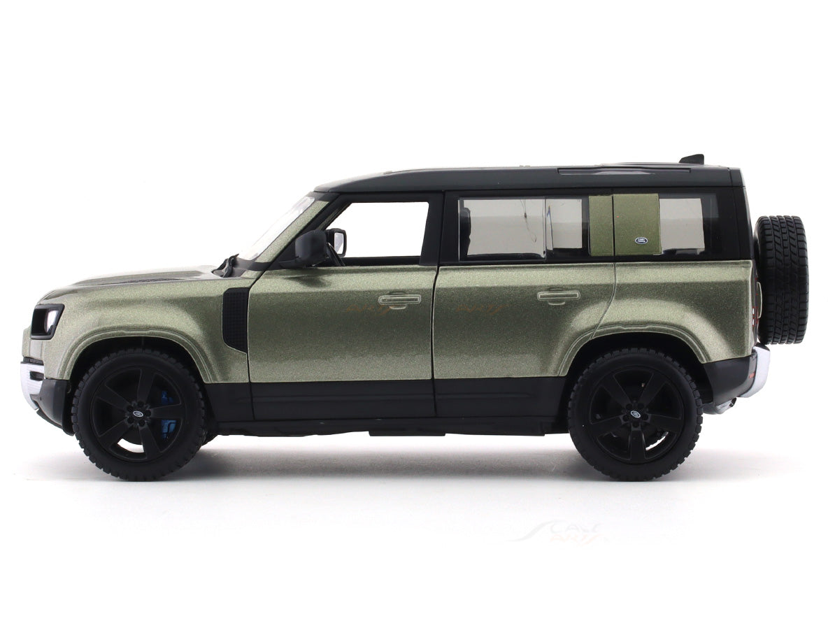 2022 Land Rover Defender 110 green 1:24 Bburago licensed diecast Scale ...