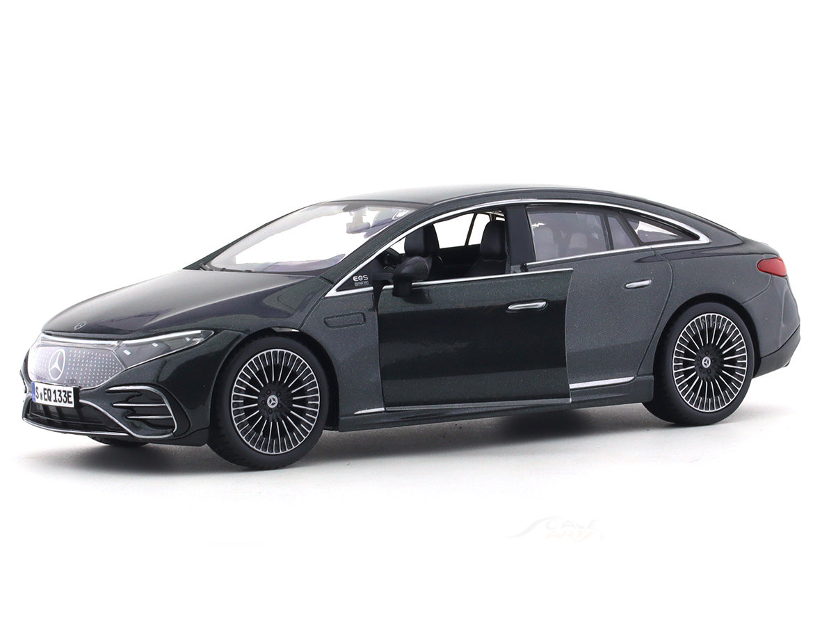 2022-Mercedes-Benz-EQS-grey-1-