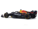 2022 Red Bull RB18 #1 Max Verstappen 1:24 Bburago scale model car