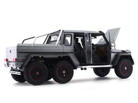 2013 Mercedes-Benz G63 AMG 6x6 1:18 AUTOart Composite scale model car collectible