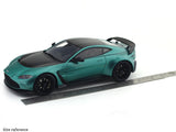 Aston Martin V12 Vantage Racing Green 1:18 GT Spirit Resin Licensed Scale Model Car Collectible