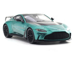 Aston Martin V12 Vantage Racing Green 1:18 GT Spirit Resin Licensed Scale Model Car Collectible