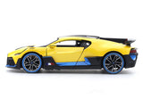 Bugatti Divo Yellow 1:24 Maisto licensed diecast alloy scale model car collectible