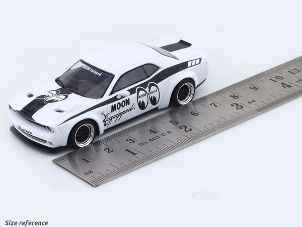 Dodge Challenger SRT Hellcat LBWK Mooneyes 1:64 Tarmac Works diecast ...