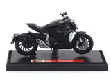 Ducati X Diavel S 1:18 Bburago licensed diecast scale model bike