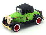 Green Classic car pull back alloy toy