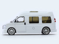 GMC Savana RV white 1:64 GOC diecast scale model car collectible