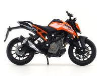 KTM 250 Duke orange 1:18 Bburago diecast scale model bike collectible