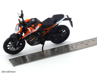 KTM 250 Duke orange 1:18 Bburago diecast scale model bike collectible