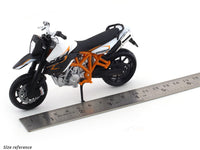 KTM 990 Supermoto R White 1:18 Bburago diecast scale model bike collectible