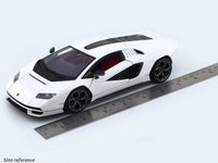 Lamborghini Countach LPI 800-4 White 1:24 Bburago licensed diecast Scale Model car