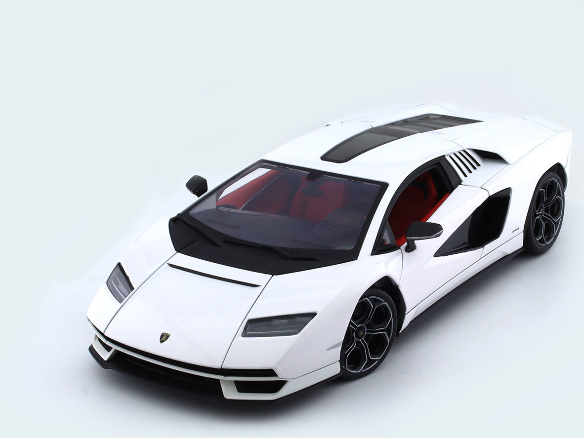 Lamborghini Countach LPI 800-4 1:18 Maisto diecast scale model car